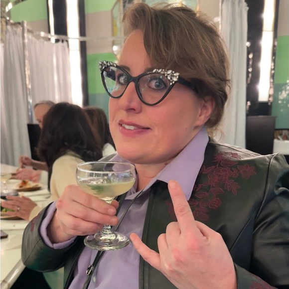 Meet your Posher, Lexi @MetalheadDeals - Picture 1 of 6